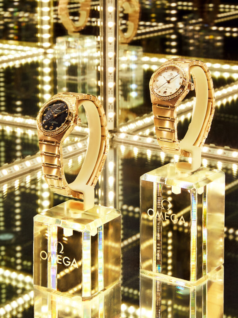 럭셔리 브랜드 이벤트 촬영 — 오메가 컨스텔레이션 맨해튼 로즈골드 워치 제품 디스플레이 설치